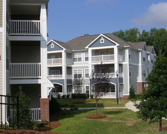 Springfield Gardens Apartments Exterior