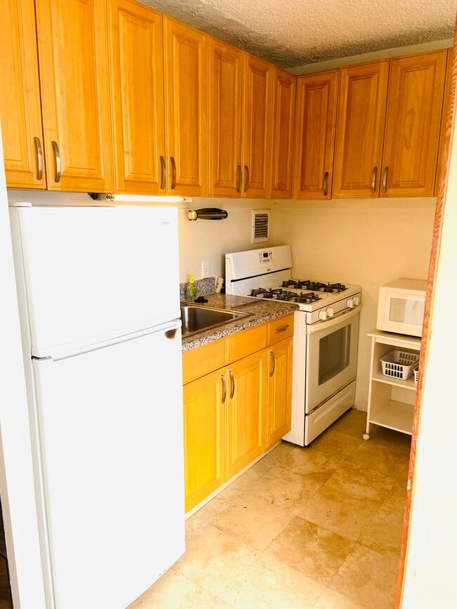 Photo - 750 Amana St Unit 1408