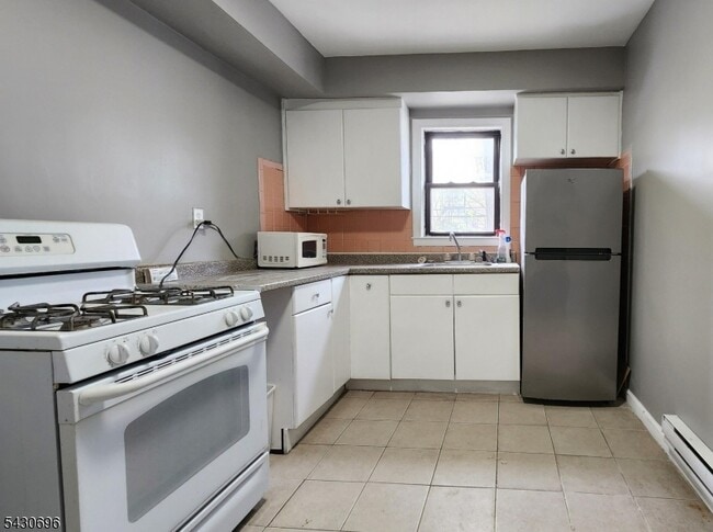 Photo - 423 2nd St