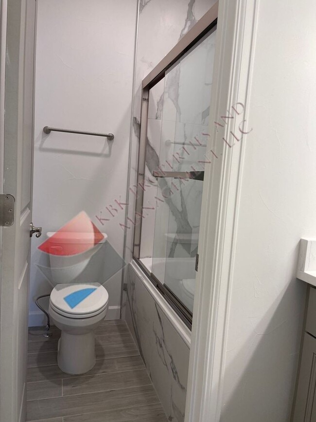 Photo - 1737 Ross Ave