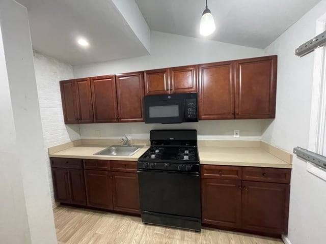 Photo - 5631 Heiskell St