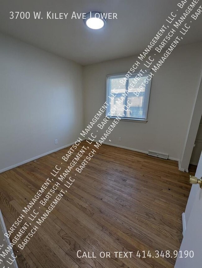 Photo - 3700 W Kiley Ave