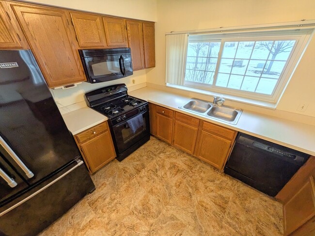 Photo - 28 N Oltendorf Rd