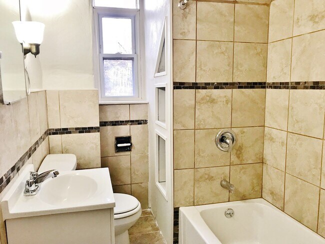 Photo - East Liberty - Apartments For Rent In Pittsburgh Unit 4