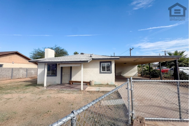 Building Photo - 2Bed/1Bath House at McDowell/32nd St! Move-In Ready on 08/06/2026! – NO HOA!