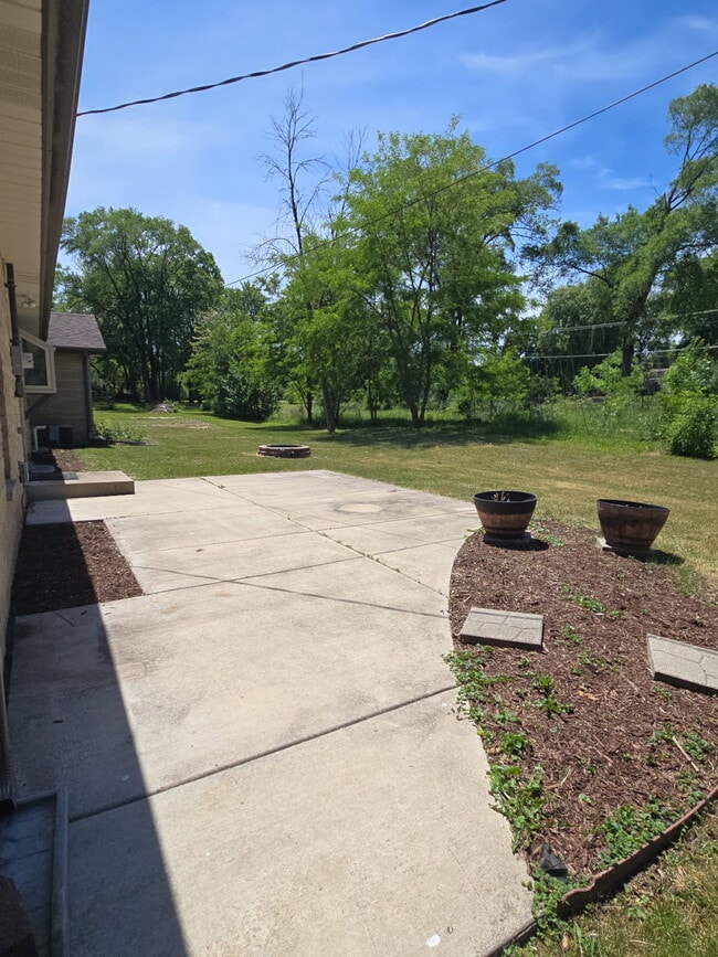 Photo - 2315 S Lombardy Ln