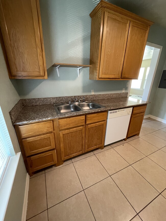 Photo - 2530 Liberty Unit #3