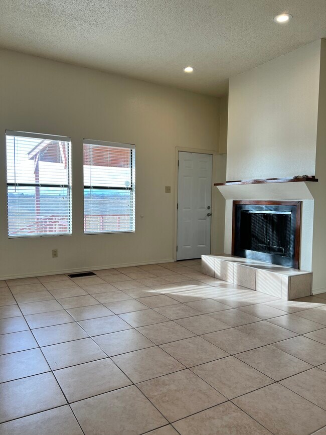 Photo - 1002 S Wyoming Ave