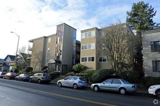 Photo - Iro Apartments