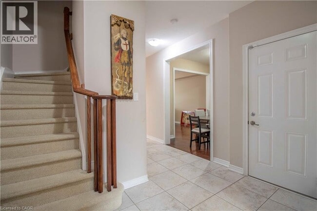 Photo - 35 Oakhaven Pl