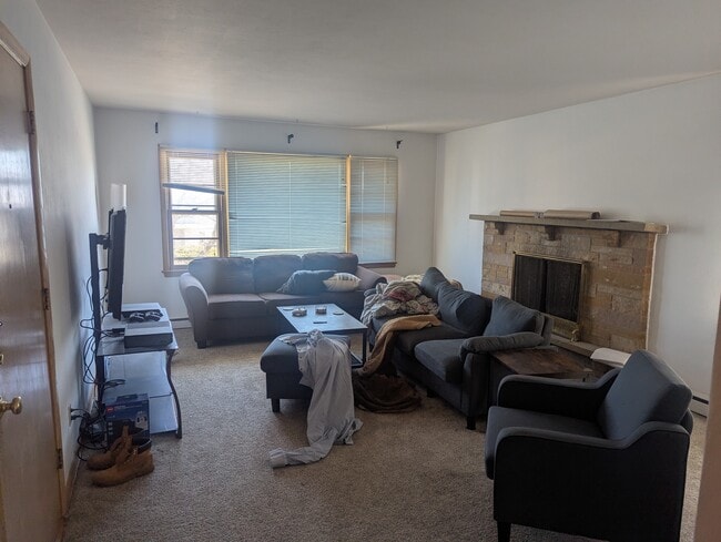 Building Photo - 930 S Brooks St Unit 3