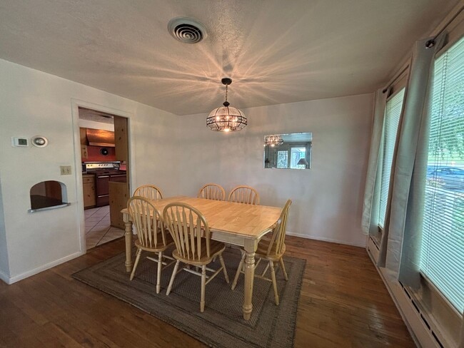 Photo - 4 Bedroom 2 Bathroom