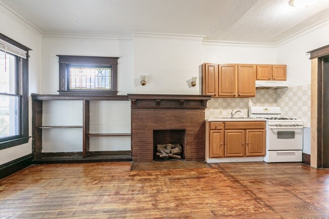 Photo - 336 S Goodman St Unit 1