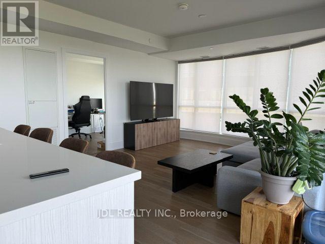585 Bloor St E Unit 3823