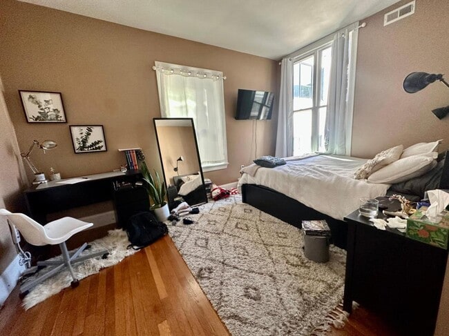 Photo - 21 Euston St