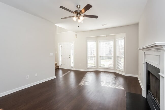 Photo - 5175 Yellow Pine Dr