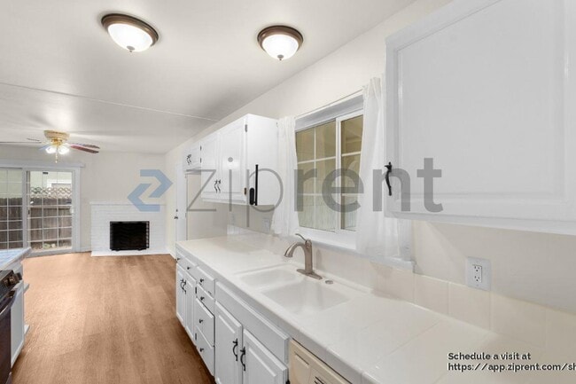 Photo - 9033 Fashion Dr