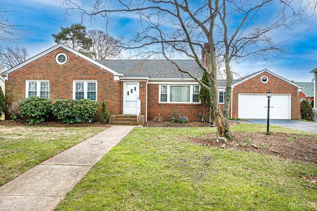 Photo - 174 E Chestnut Ave