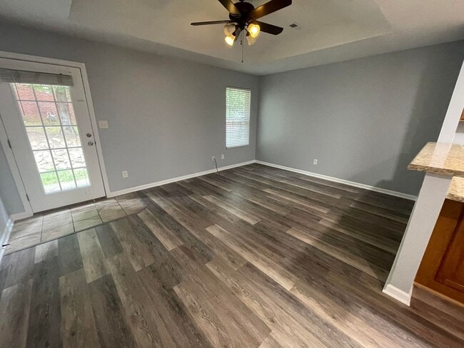 Photo - 213 Timbercreek Way
