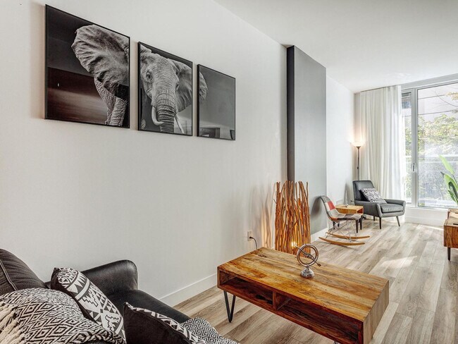 Photo - 2061 Rue Stanley Unité SI ID1294644P