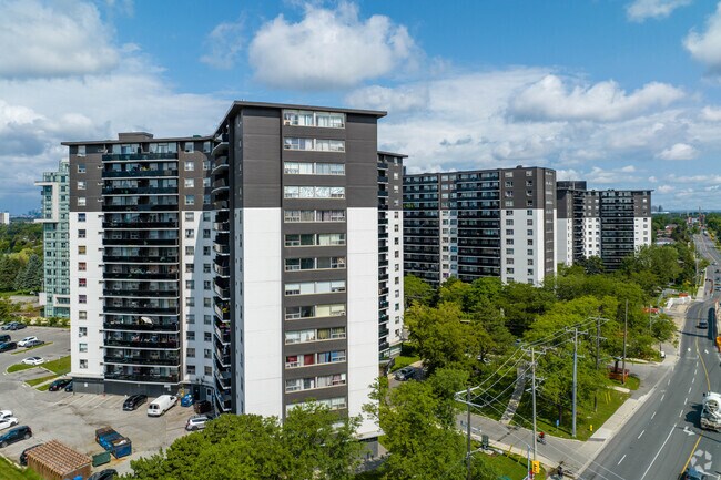 Building Photo - Danforth Estates