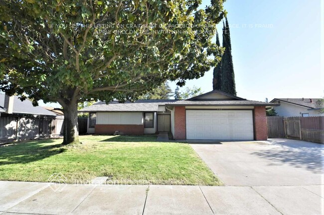 Building Photo - 922 Cypress St Rental