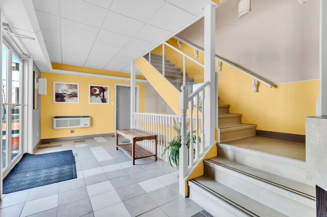 Photo - 10415 99 Ave Unit 109