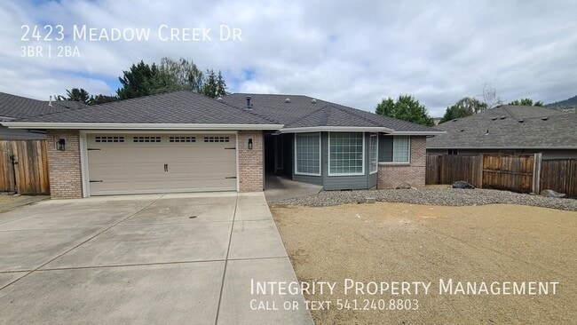 Photo - 2423 Meadow Creek Dr