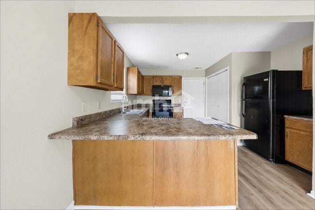 333 Harts Ford Way