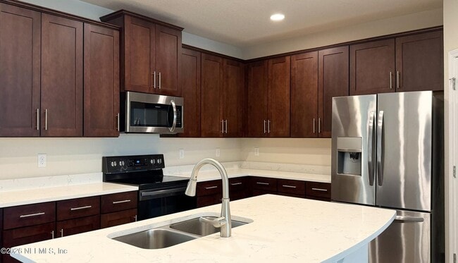 Photo - 47 Castro Ct