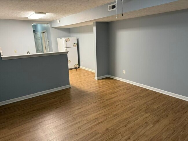 Photo - 1612 W Market St