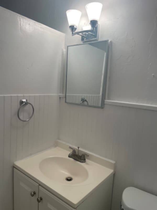 Photo - 637 S Main St Unit C