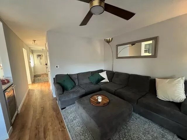 Family / Living Room - 18 Portsmouth Cv Casa Adosada