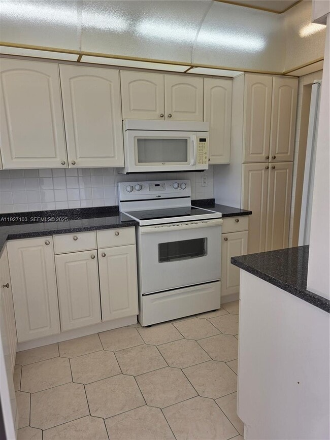 Photo - 501 Blue Heron Dr Unit 319-A