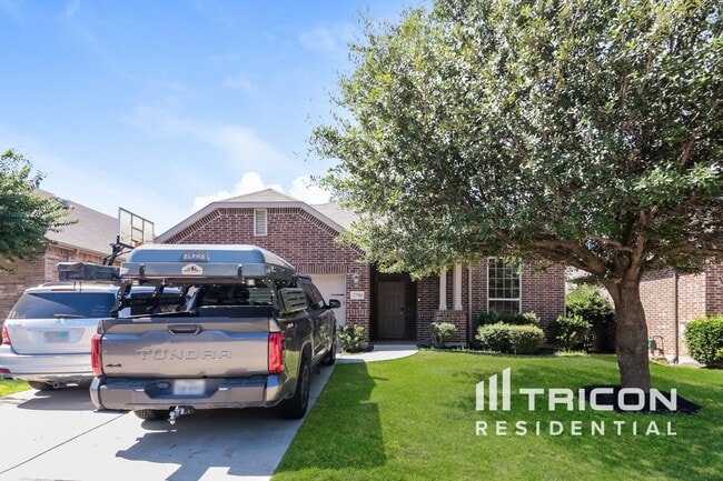 Building Photo - 2700 Lake Ridge Dr Rental