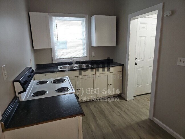 Photo - 403 Wallace Ave