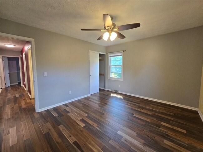 Photo - 9 Hepatica Ln