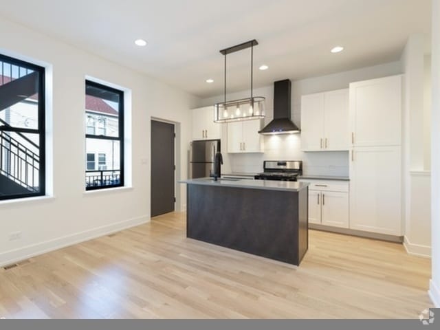 Building Photo - 1244 W Huron St Unit 1 Rental
