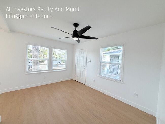 Photo - 1922 S Tremont St