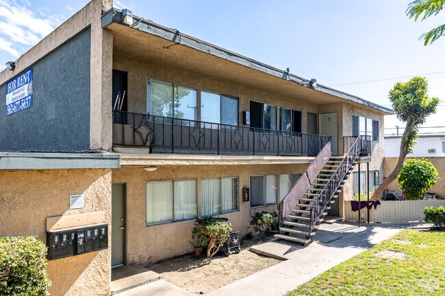 134 E. Wakefield
