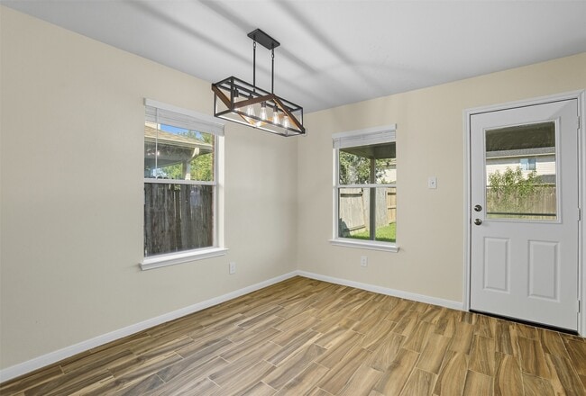 Photo - 2439 Pinpoint Dr