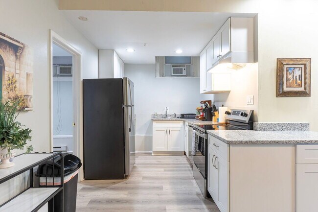 Photo - 1601 W Cary St Unit 1