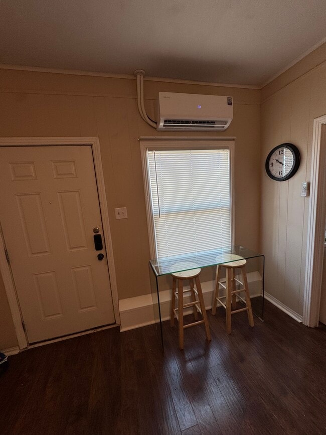 Photo - 2379 Highland Ave