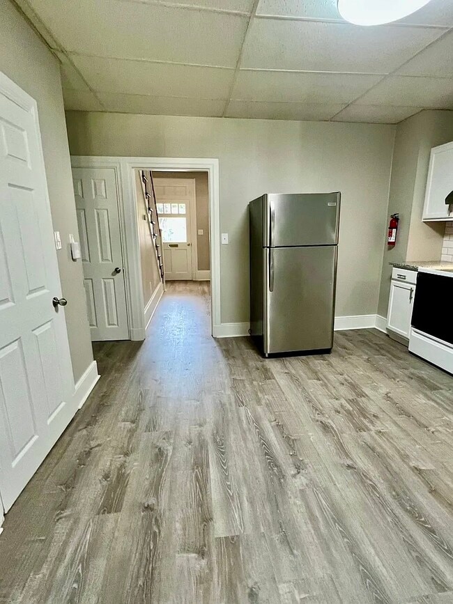 Photo - 127 W Penn Ave