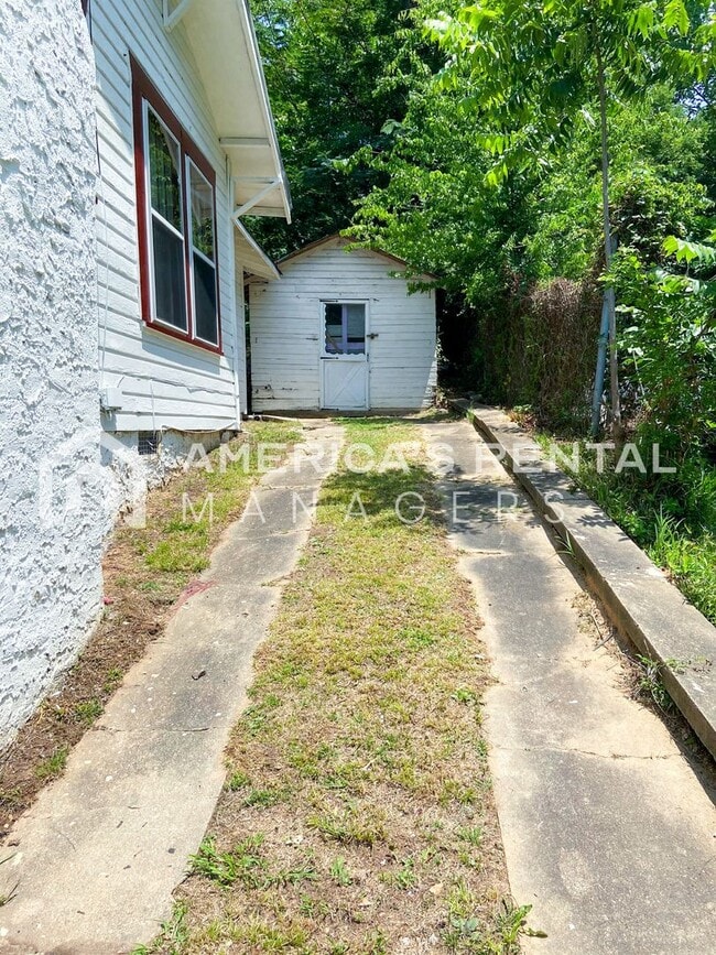 Photo - 731 81st St S