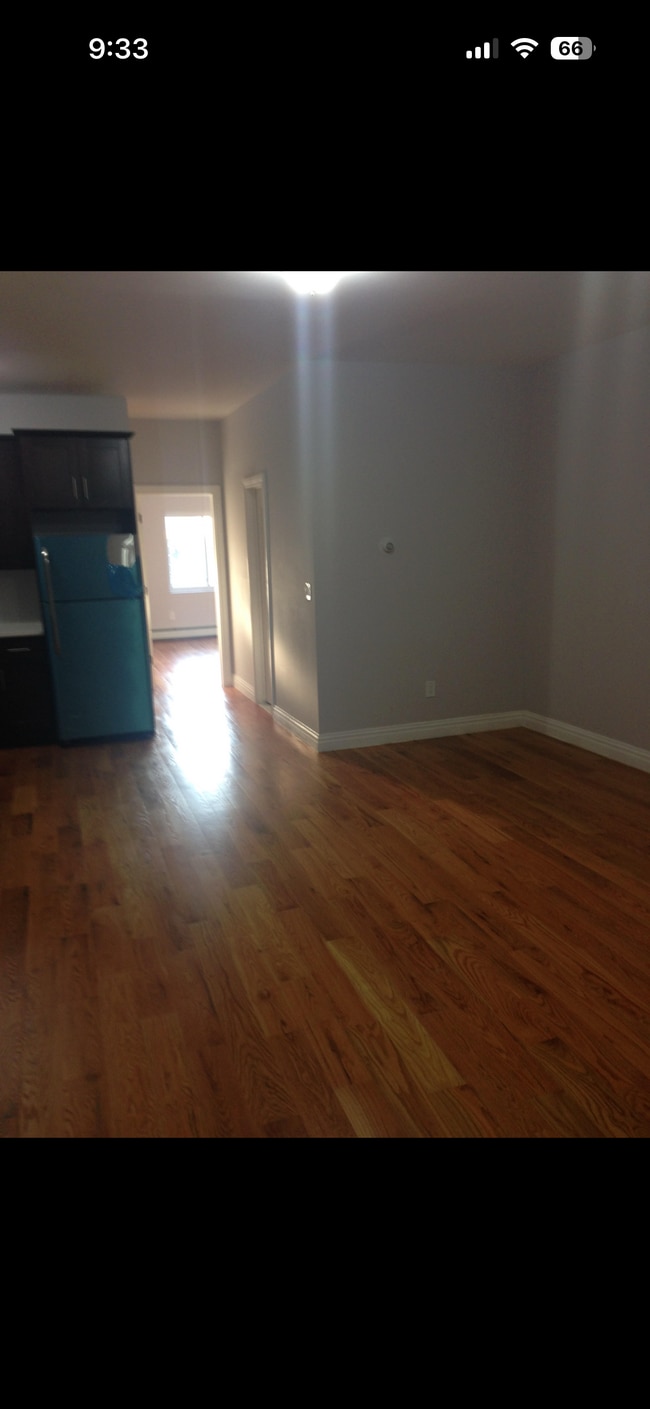 632 Autumn Ave Unidad 2 bedroom
