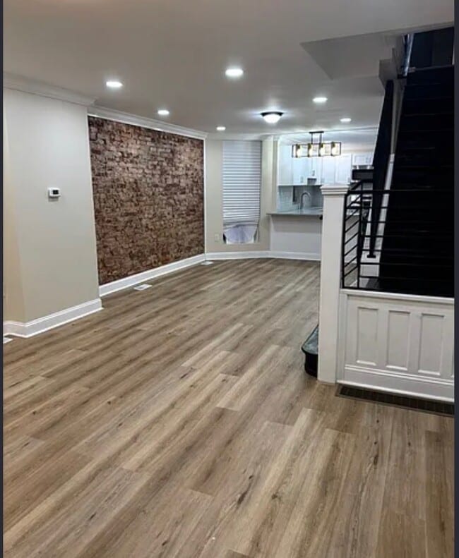 Photo - 5751 Walton Ave