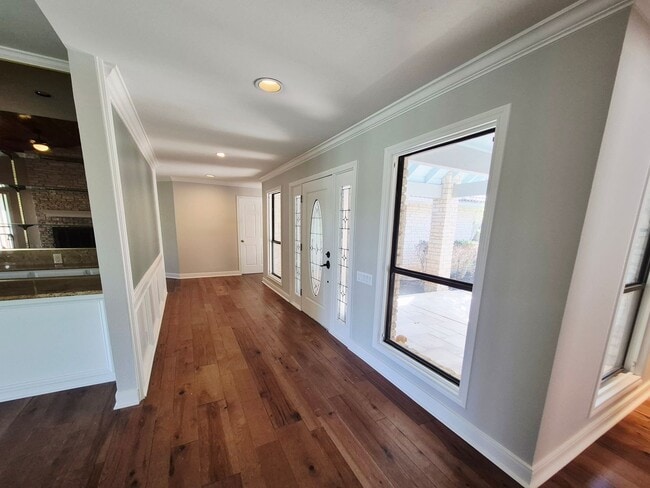 Photo - Golf Course Living in The Hills – 4 Bed in Lakeway