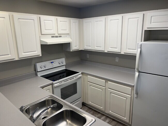 Photo - "Charming 2-Bed Townhouse in Fort Walton B...