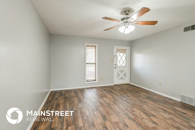 Photo - 4332 Thistleway Dr